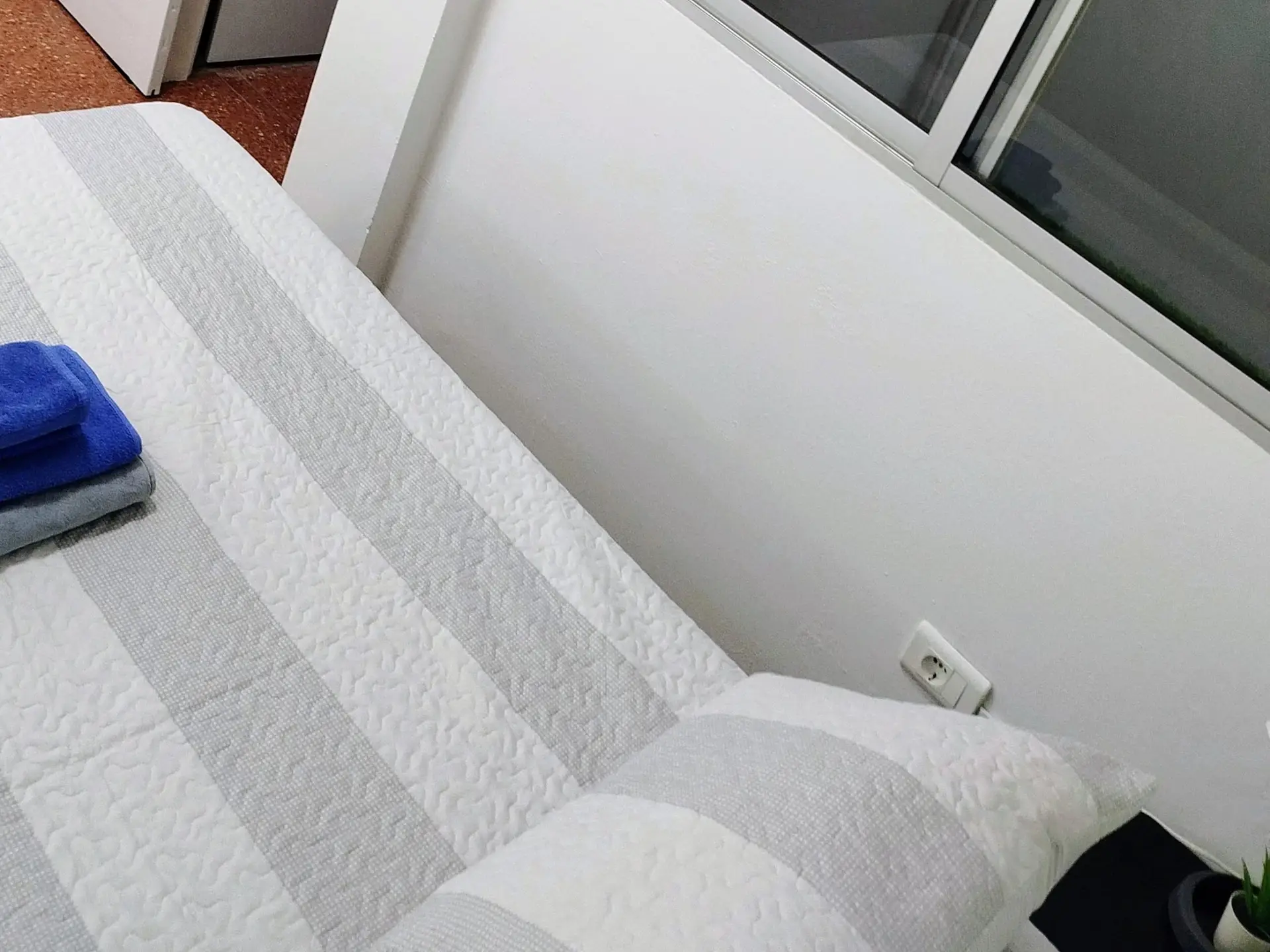 Burrero_beach_stay_Quiet_bedroom_2